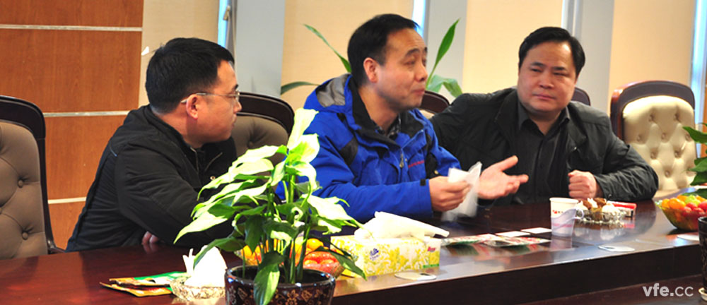 全國電磁計量技術(shù)委員會邵海明秘書長在湖南省計量檢測研究院李慶先副院長的陪同下，蒞臨銀河電氣指導(dǎo)工作