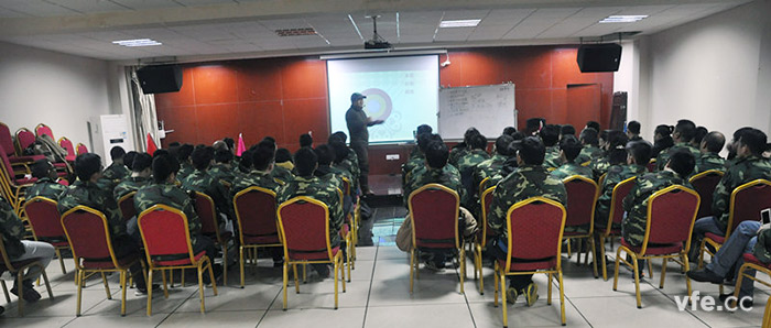 以用戶為中心，銀河電氣開(kāi)展“卓越團(tuán)隊(duì)”拓展訓(xùn)練