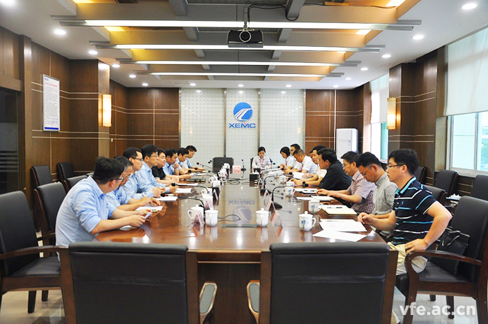 三方就協(xié)同創(chuàng)新展開討論，并達成合作協(xié)議