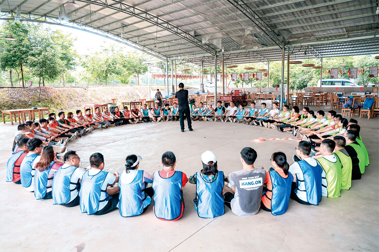 凝聚青春力量，奮斗最美時(shí)光——力量，力量，團(tuán)隊(duì)力量