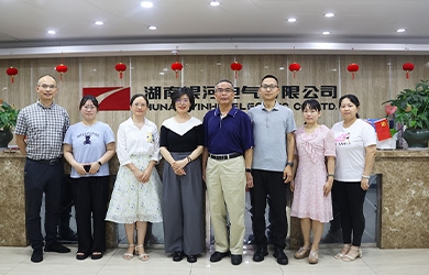 經(jīng)開(kāi)區(qū)人才局領(lǐng)導(dǎo)蒞臨我司指導(dǎo)