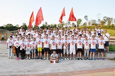 恒力長跑隊(duì)決戰(zhàn)松雅湖，再創(chuàng)佳績